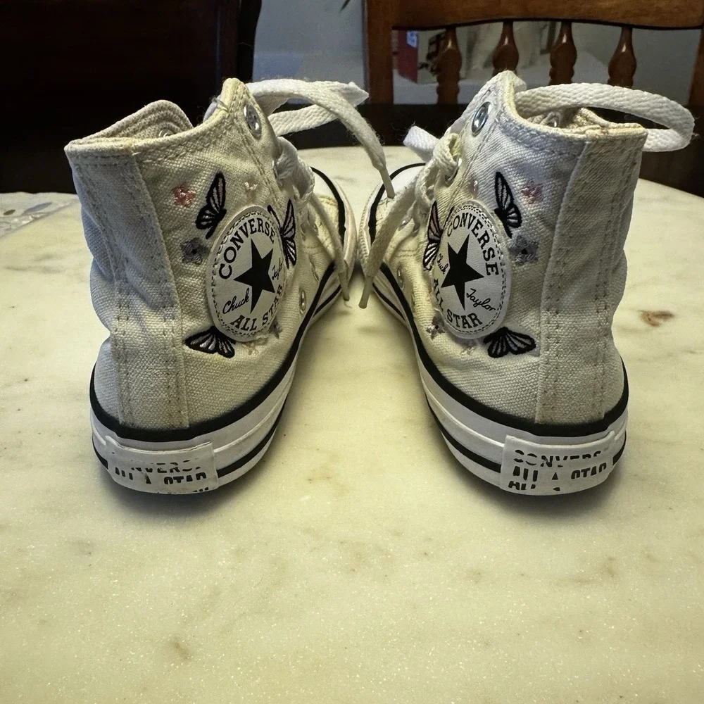 Converse Chuck Taylor All Star Sneaker Youth Girls Size 11 Butterfly Embroidery